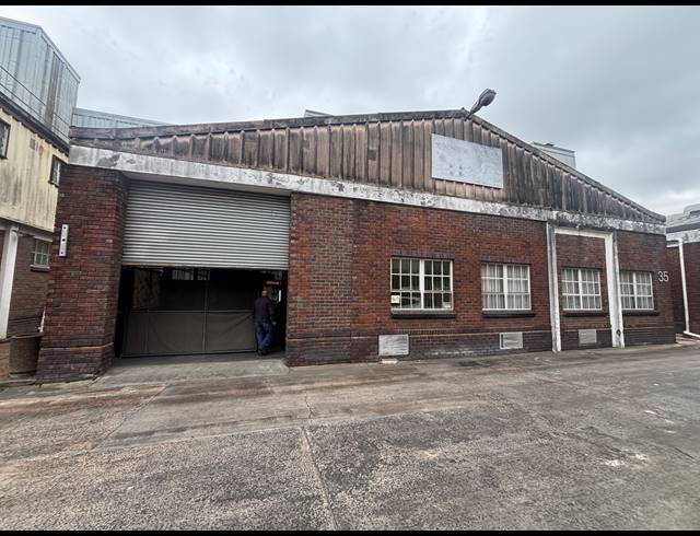 327M² WAREHOUSE TO LET IN BELLVILLE SOUTH